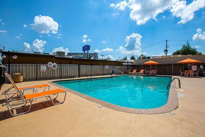 Pool 2 of 36