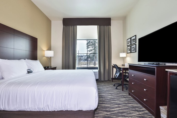 Cobblestone Hotel & Suites - Monte Vista