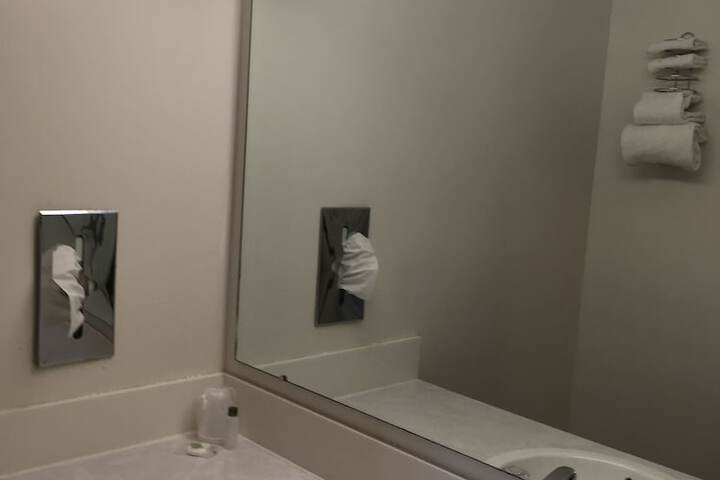 Room 12 of 31
