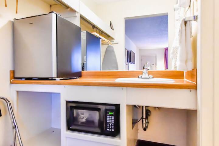 Room 15 of 34