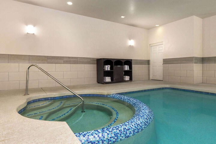 Pool 6 of 50