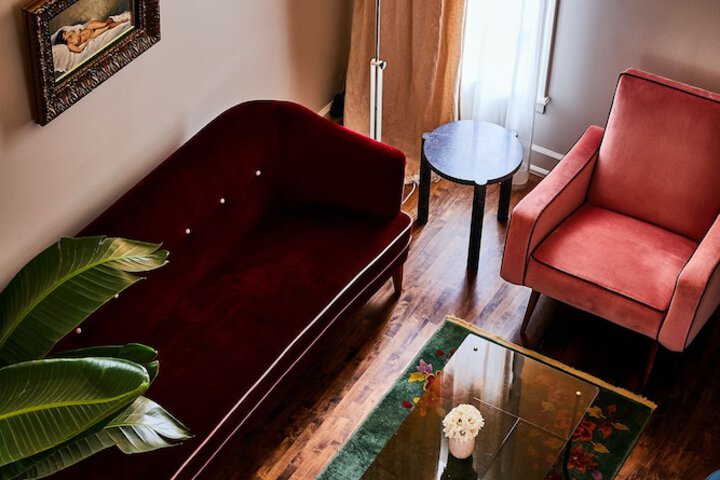 Room 42 of 61