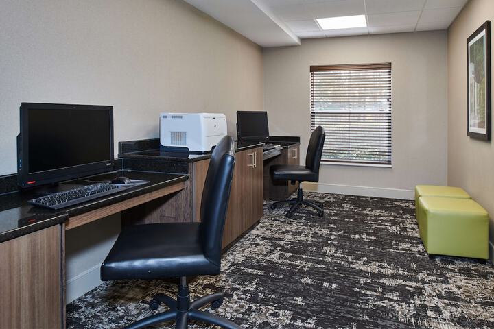 Business Center 41 of 41