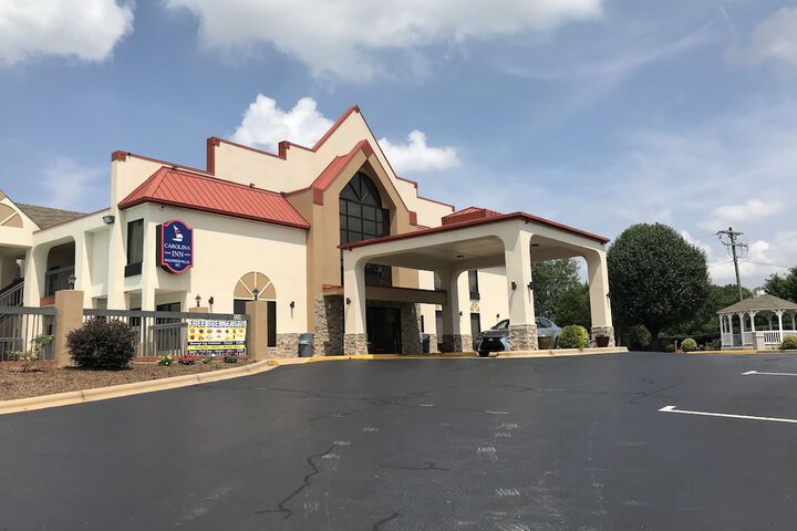 Carolina Inn & Suites of Lake Norman