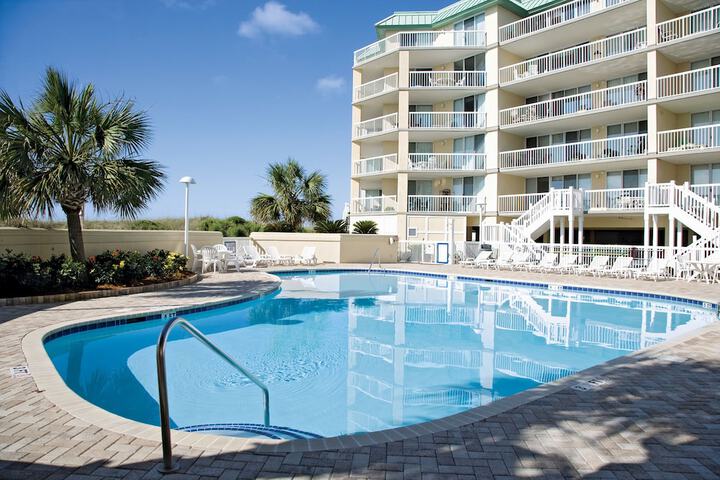 Litchfield Beach & Golf Resort