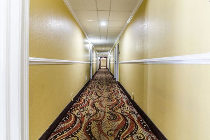 Hotel Interior 10 of 32