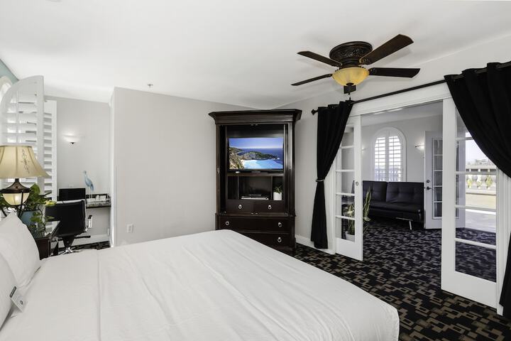 The Hotel Oceanside