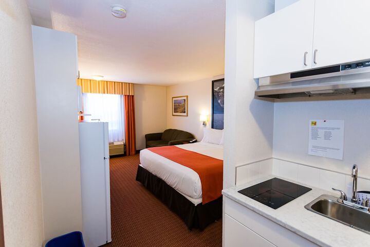 Room 13 of 72