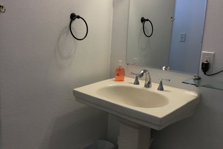Room 80 of 124