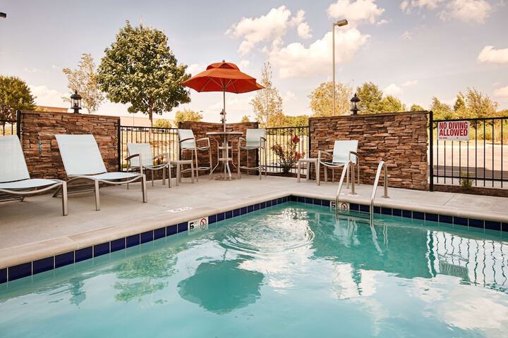 Pool 2 of 30