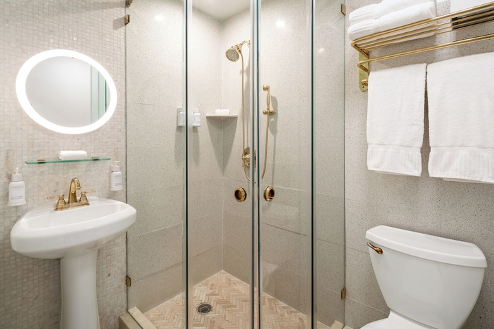 Room 45 of 94