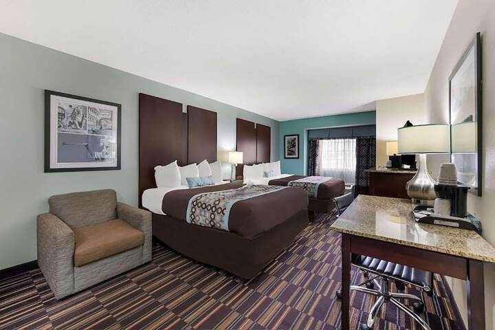 Room 14 of 33