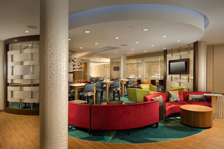 Hotel Interior 5 of 27
