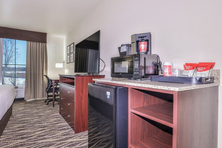 Cobblestone Hotel & Suites - Monte Vista