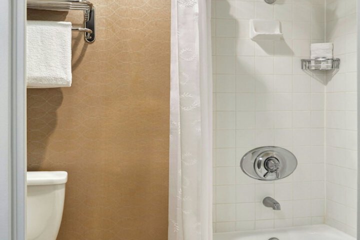 Room 40 of 89