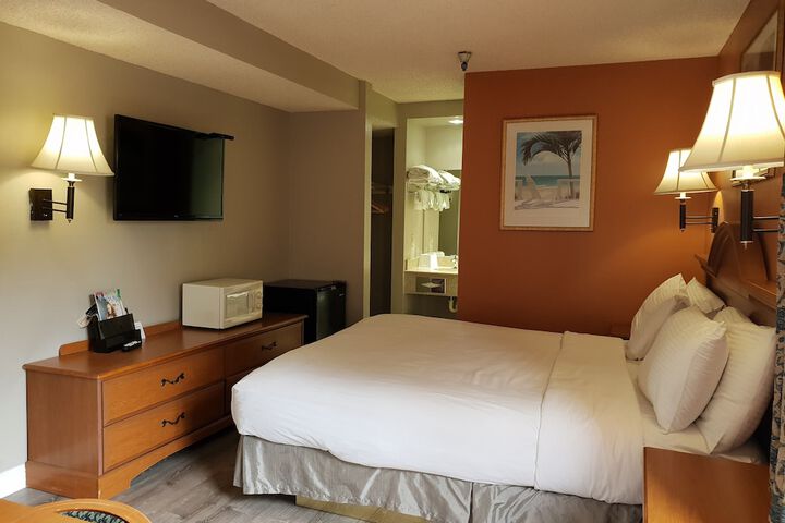 Room 25 of 31