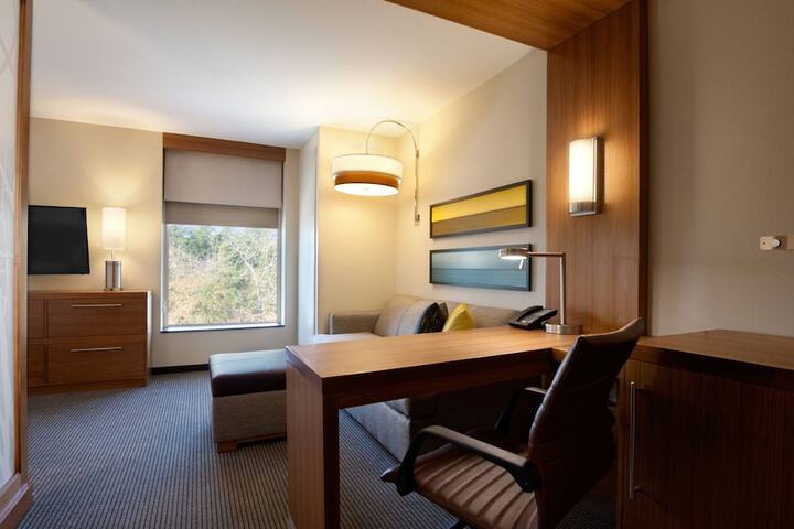 Room 28 of 50