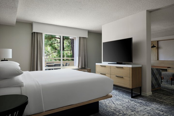 Sheraton Agoura Hills Hotel