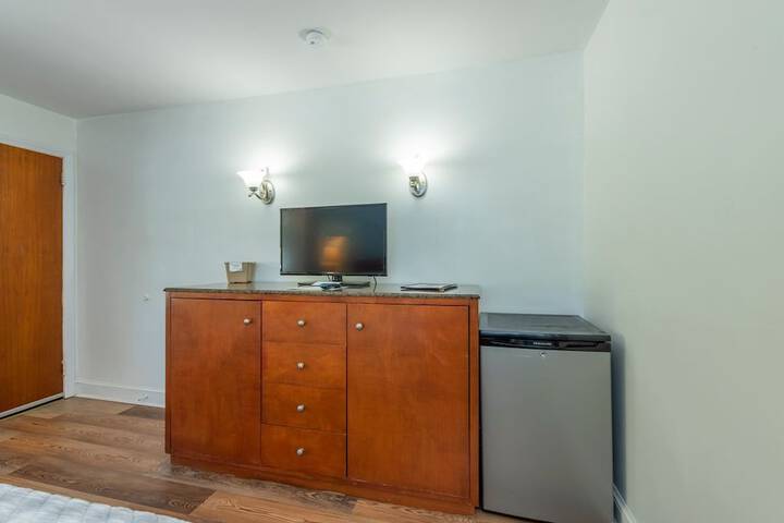 Room 46 of 98