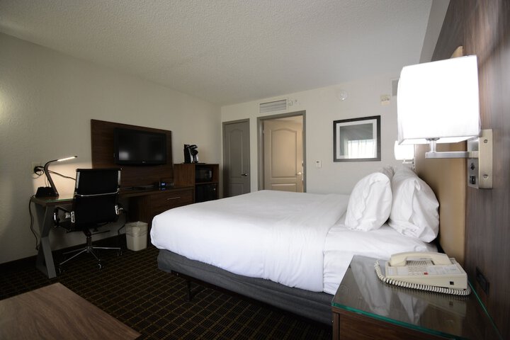 Holiday Inn Hazlet by IHG