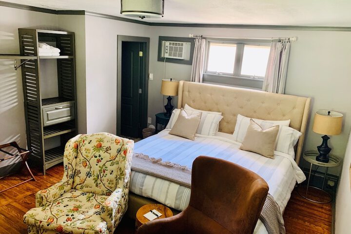 Room 69 of 80