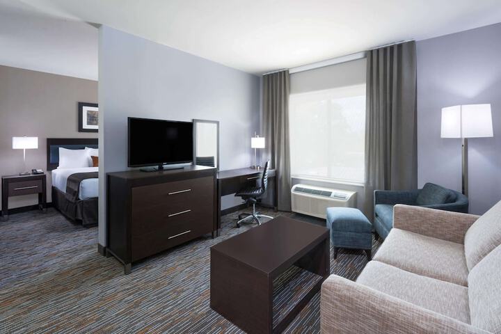 Room 9 of 17