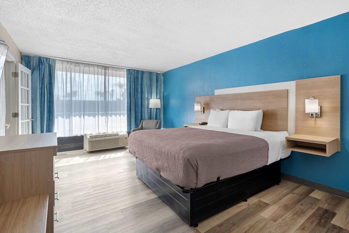 Quality Inn & Suites Conference Center