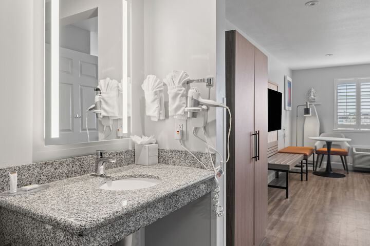 Hotel Skye SFO