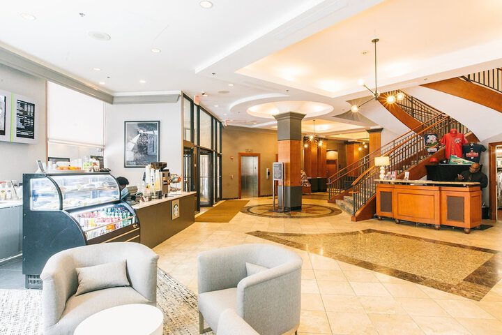 Hotel 4 of 43