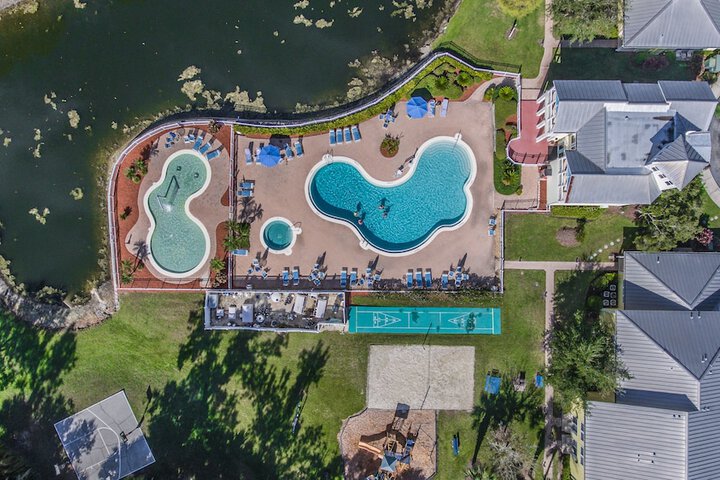 Barefoot Suites