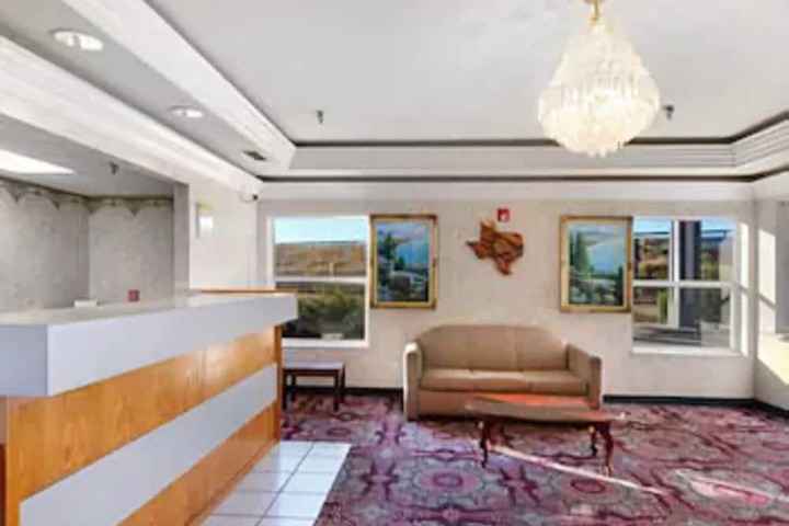 Hotel Interior 5 of 17