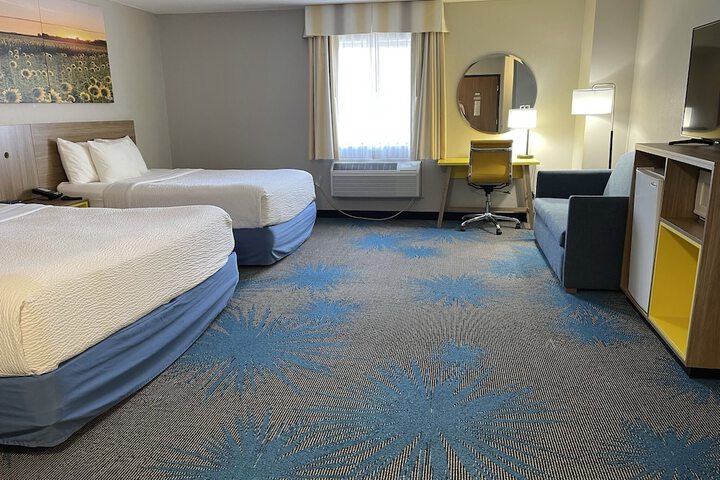 Days Inn by Wyndham Colby