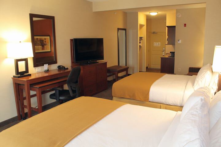 Room 5 of 30