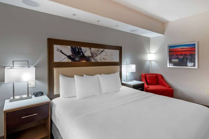 Room 30 of 44