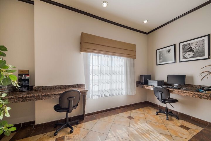 Business Center 48 of 48