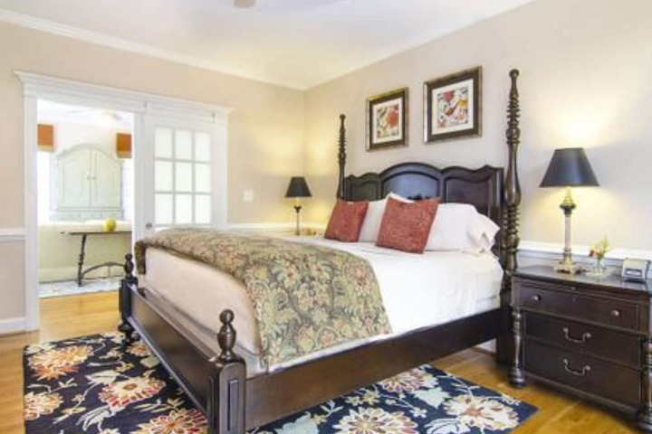 Hillbrook Inn