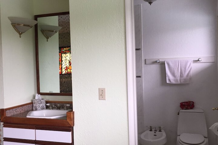 Room 23 of 36