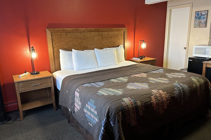 Room 32 of 44