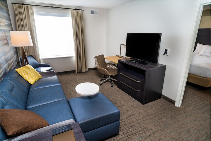 Room 41 of 68
