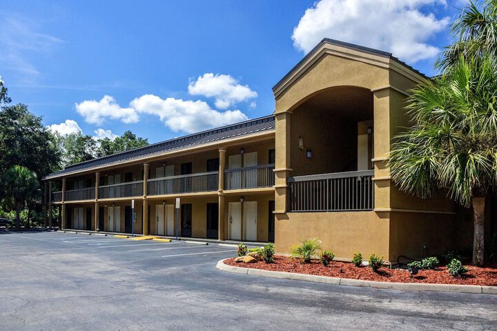 Hotel 6 of 42