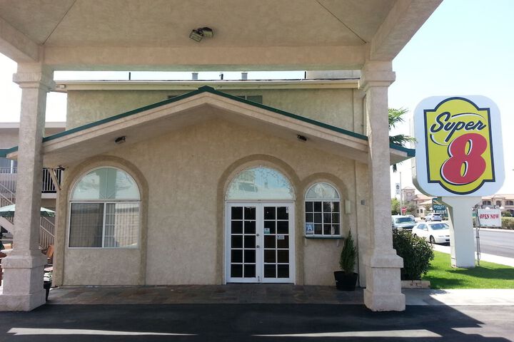 Hotel 4 of 39
