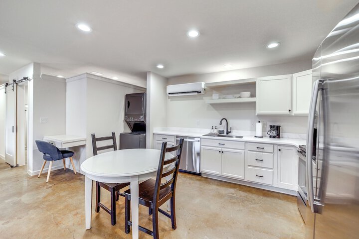 Central & Modern Studio w / Workspace in Owasso!