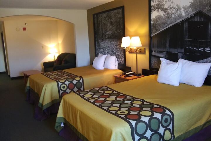 Room 19 of 39