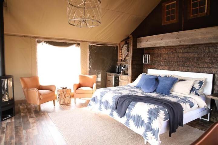 Elk & Embers Mountain Hideaway