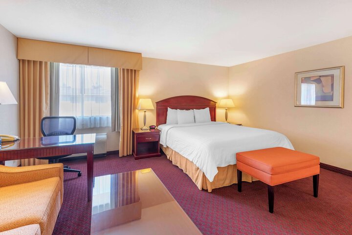 Best Western Plus West Covina Inn