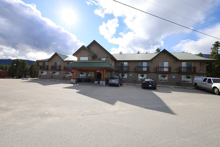 Hotel 5 of 37