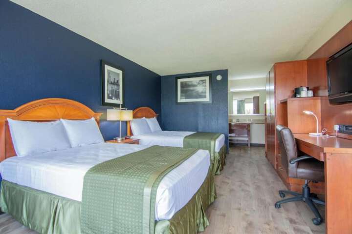 Reidsville Inn & Suites