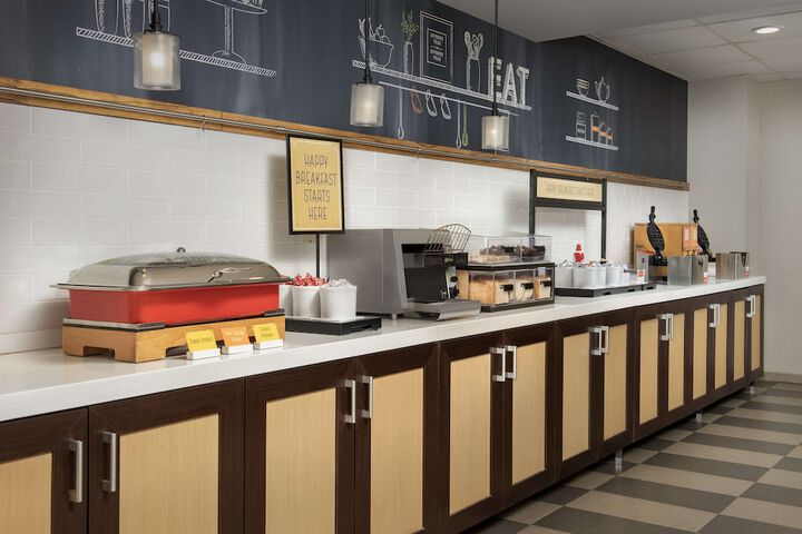 Hampton Inn Pittsburgh / Monroeville