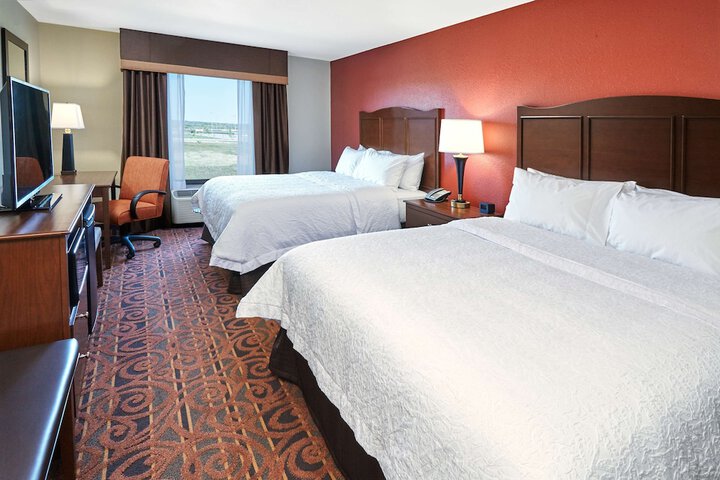 Hampton Inn & Suites Milwaukee / Franklin