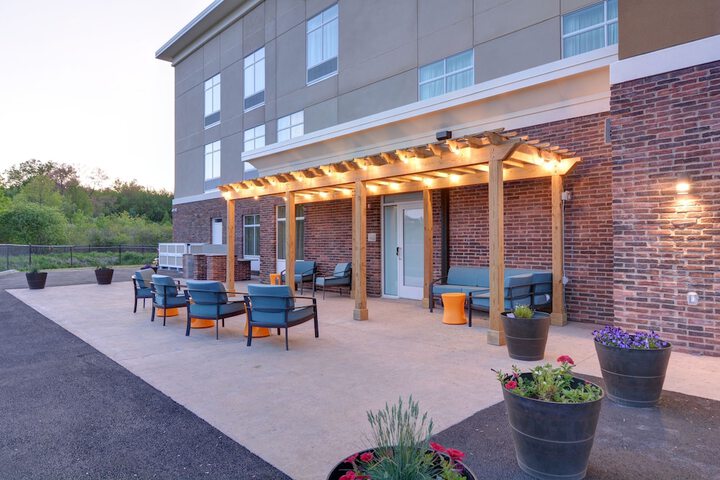 Terrace/Patio 68 of 71